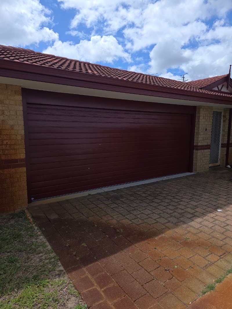 Perth Garage Doors Repairs garage doors work in West Perth