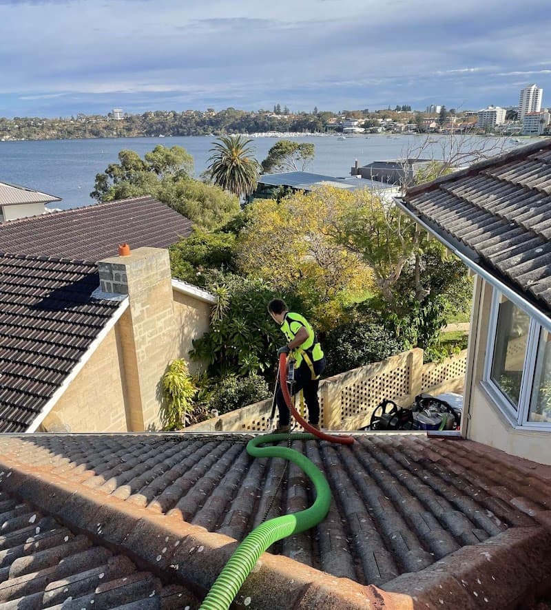 Perth Gutters Cleaning gutter cleaning work in Osborne Park