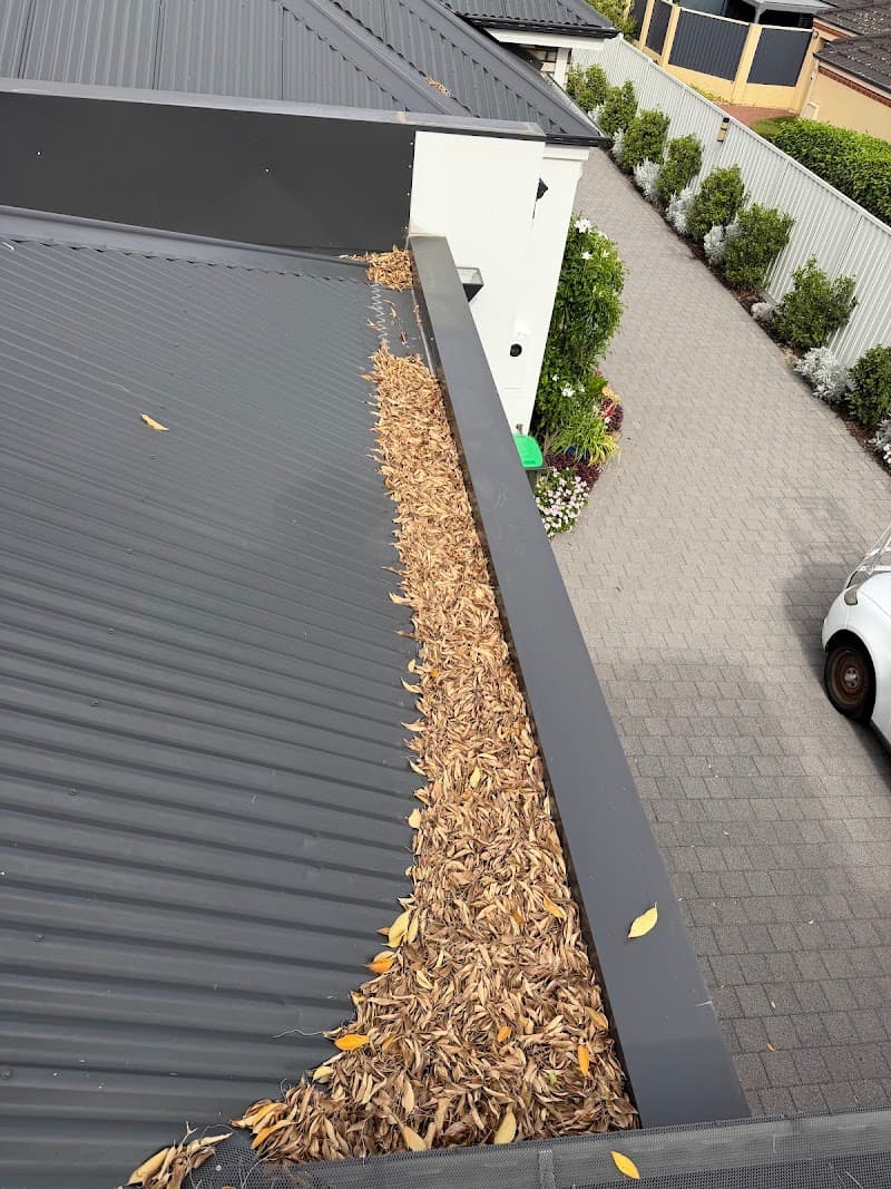 Perth Gutters Cleaning gutter cleaning work in Osborne Park