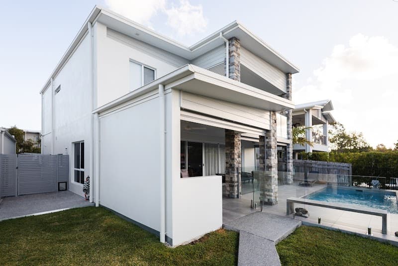 Pether’s Painting & Decorating painter work in Baringa