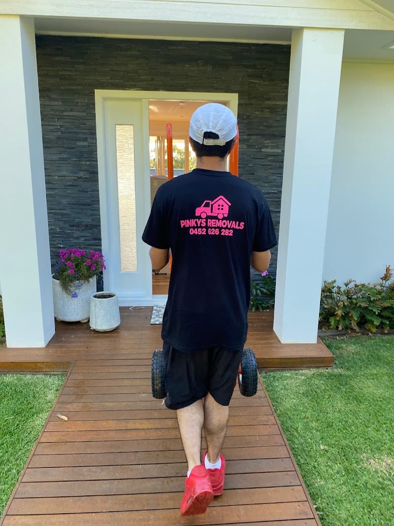 Pinkys Removals removalist work in Taren Point