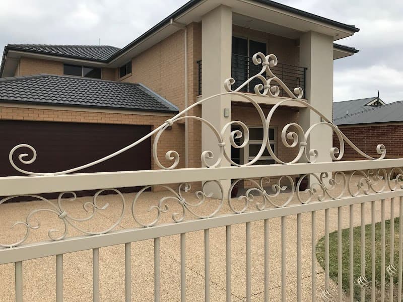 Pinnacle Fencing, Gates & Automation fencing work in Carrum Downs