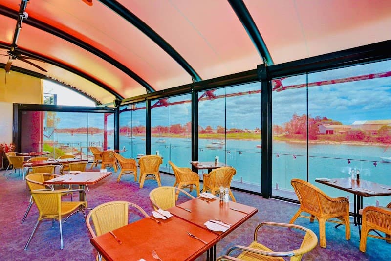 Planet Shade curtains & blinds work in Thabeban