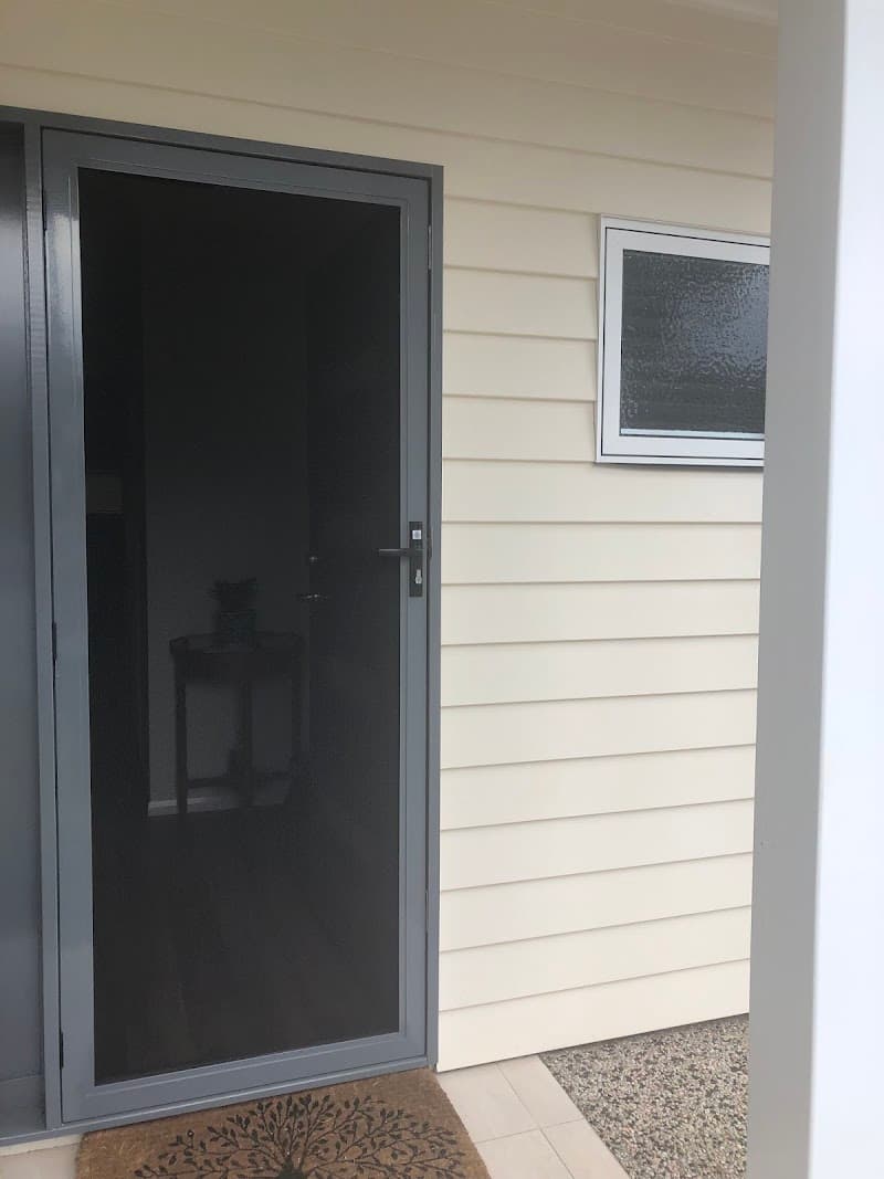 Platinum Glass and Security glass & glazier work in North Toowoomba