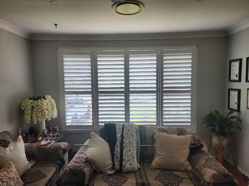 Platinum Home Decor pty ltd curtains & blinds work in Jordan Springs