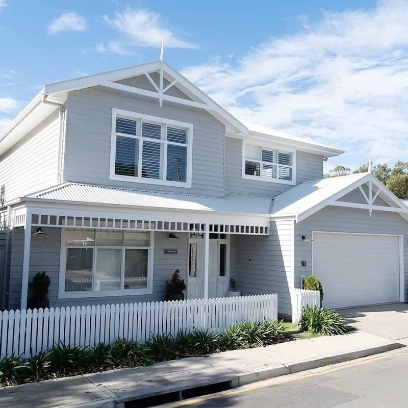 Platinum Painting & Maintenance painter work in Mayfield West