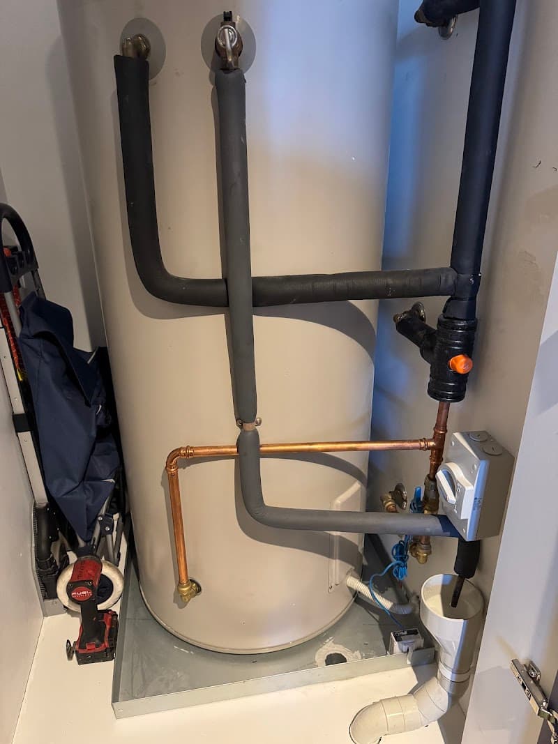 Plumb Medic - Emergency Plumber Melbourne plumber work in Melbourne