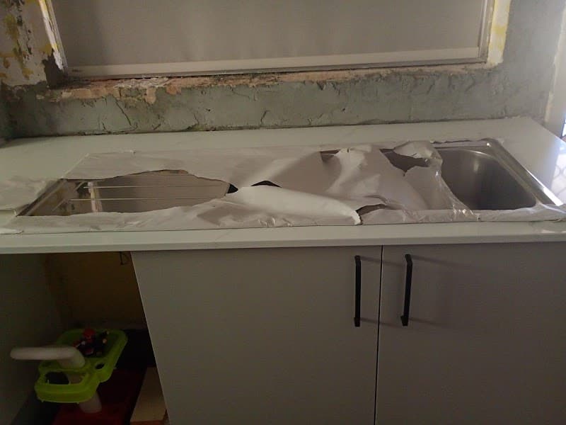 PlumbForce W.A plumber work in Heathridge