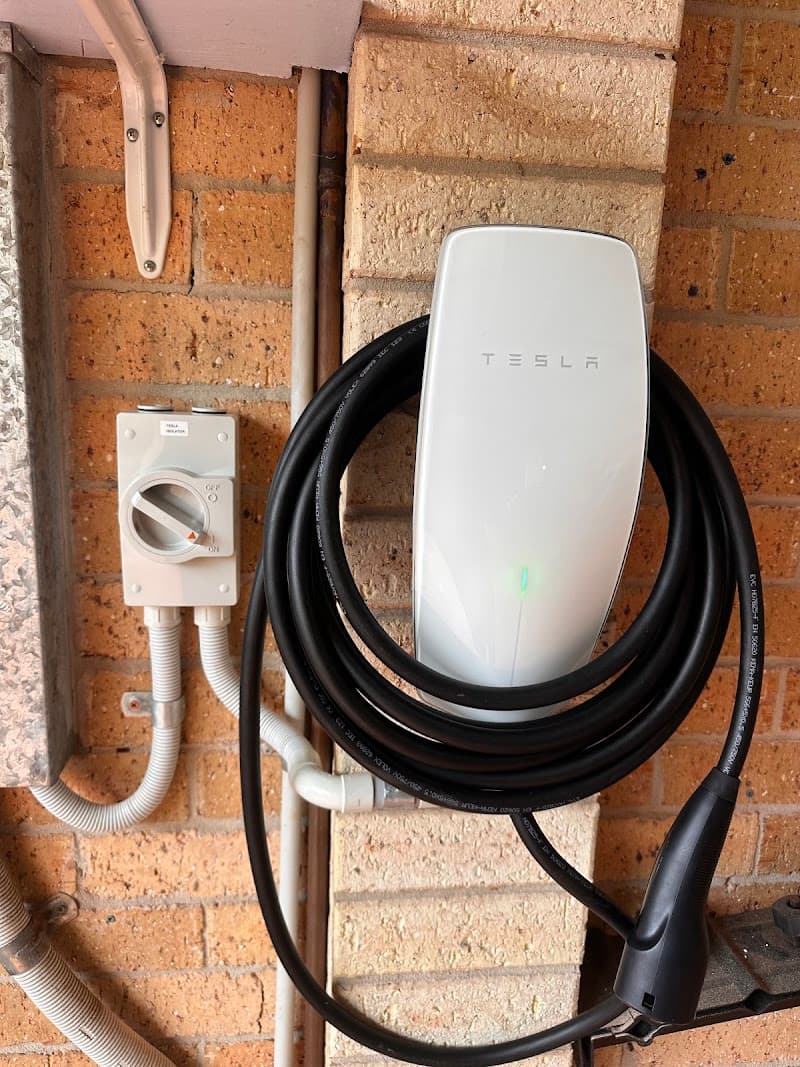 PMQ Electrical electrician work in Thrumster