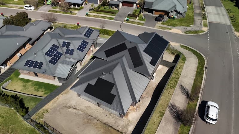 Podium Solar solar panel installation work in Bennetts Green