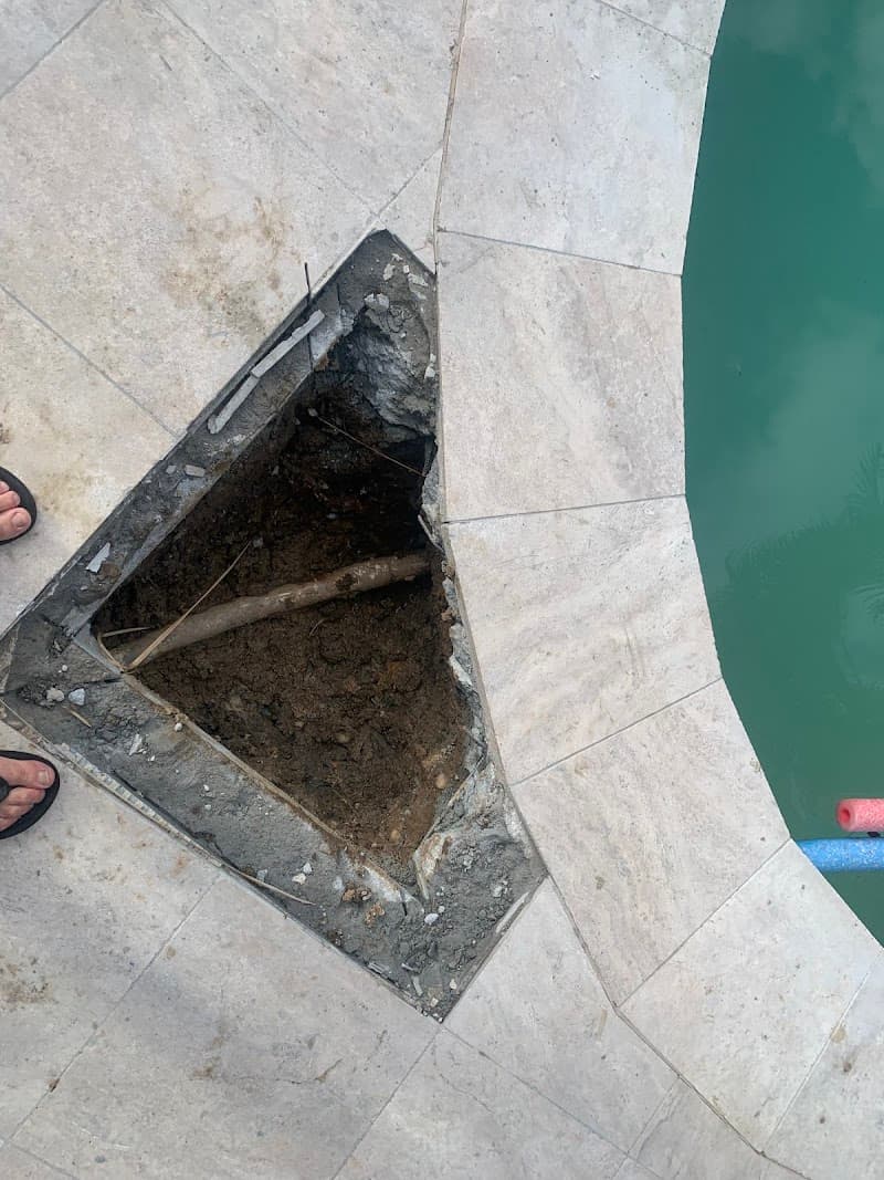 Pool Leak Detection Brisbane pool maintenance work in Brisbane City