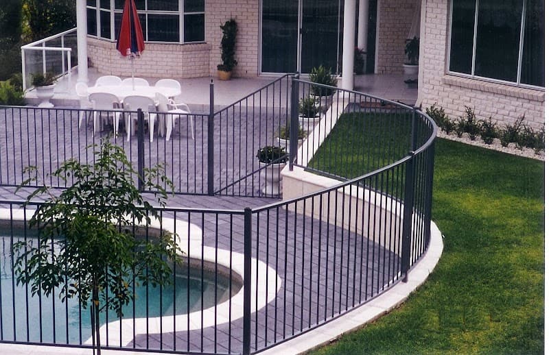 Poolsafe Fencing Sydney fencing work in Seven Hills