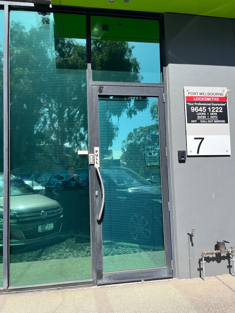 Port Melbourne Locksmiths locksmith work in Port Melbourne