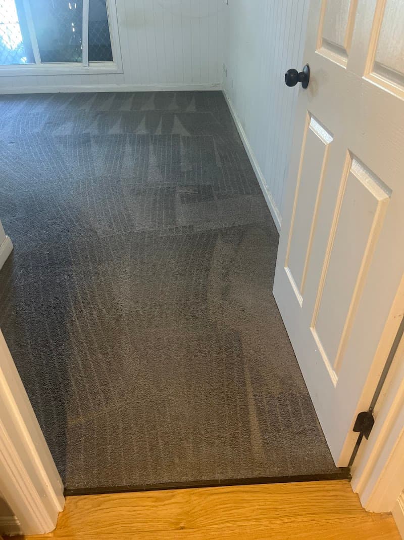 Power Steam Cleaning carpet cleaning work in Coorparoo