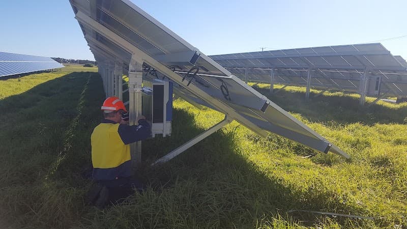 Powercom Solar solar panel installation work in Kingston