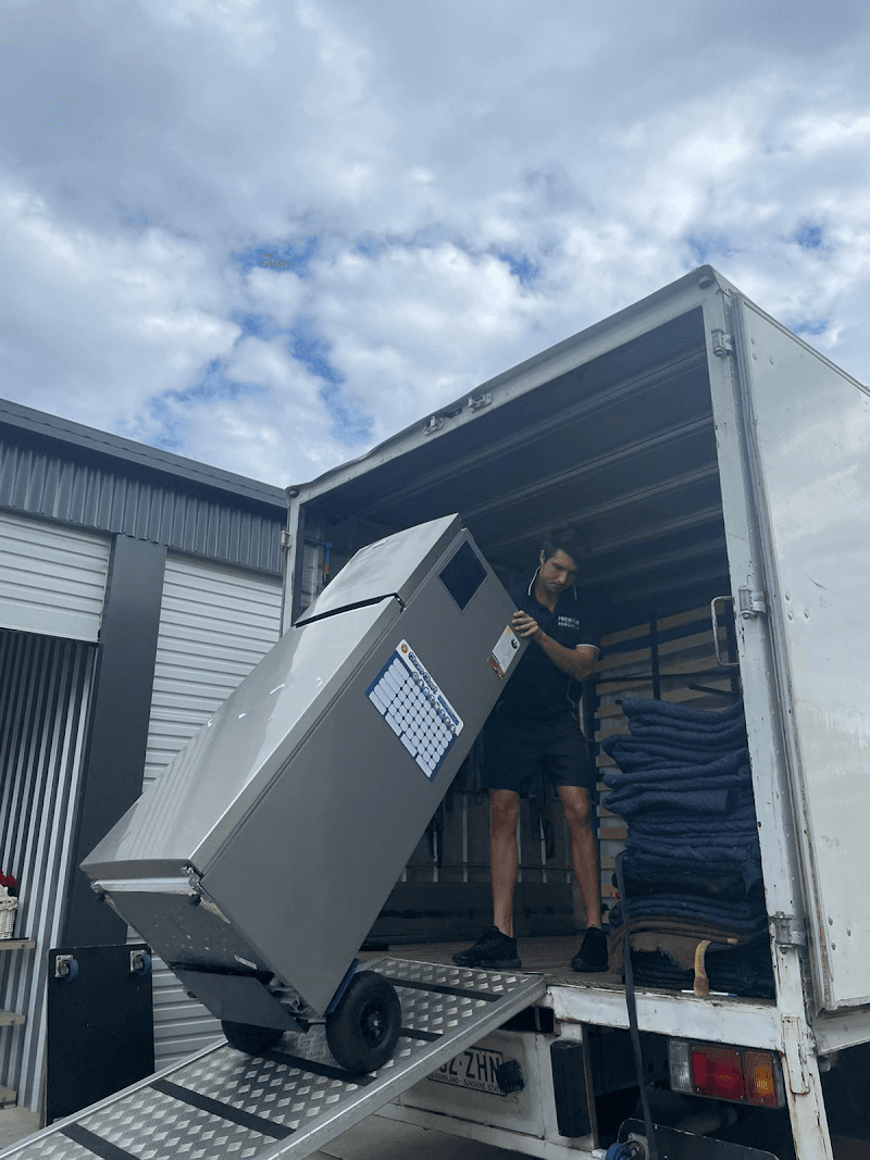 Premium Gold Coast Removals removalist work in Surfers Paradise