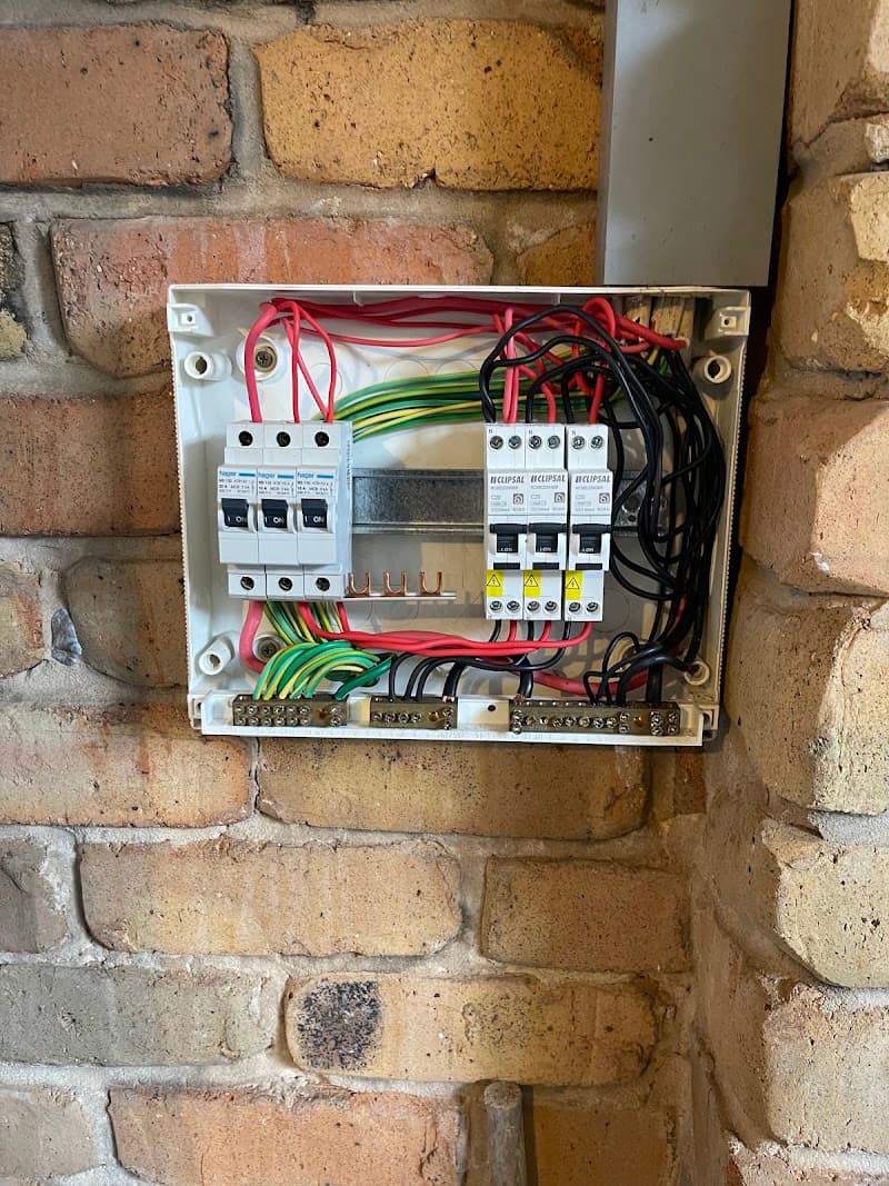 PRESTIGE Electrical & Data Services electrician work in Port Macquarie
