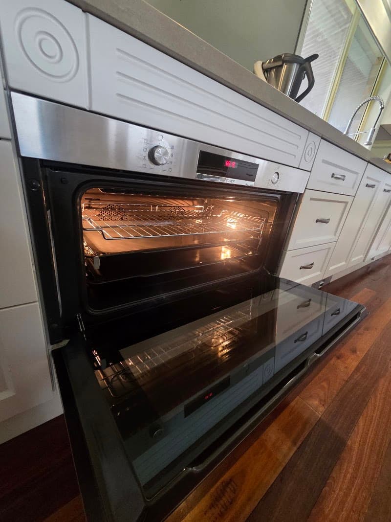 Prime Oven Cleaning - NEWCASTLE oven & bbq cleaning work in Cooks Hill