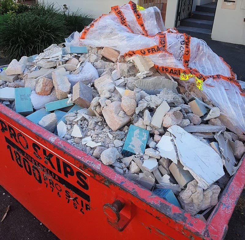 Pro Skips Australia | Skip Bin Hire Sydney rubbish removal work in St Marys