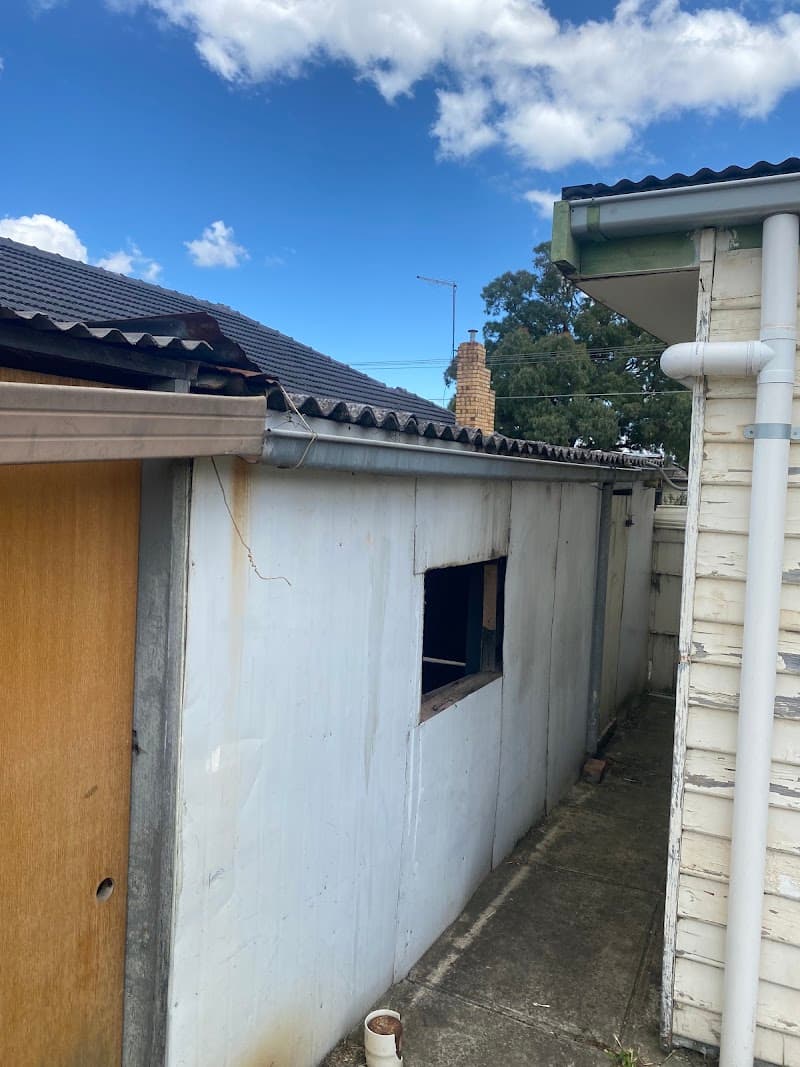 proas asbestos removal work in Port Melbourne
