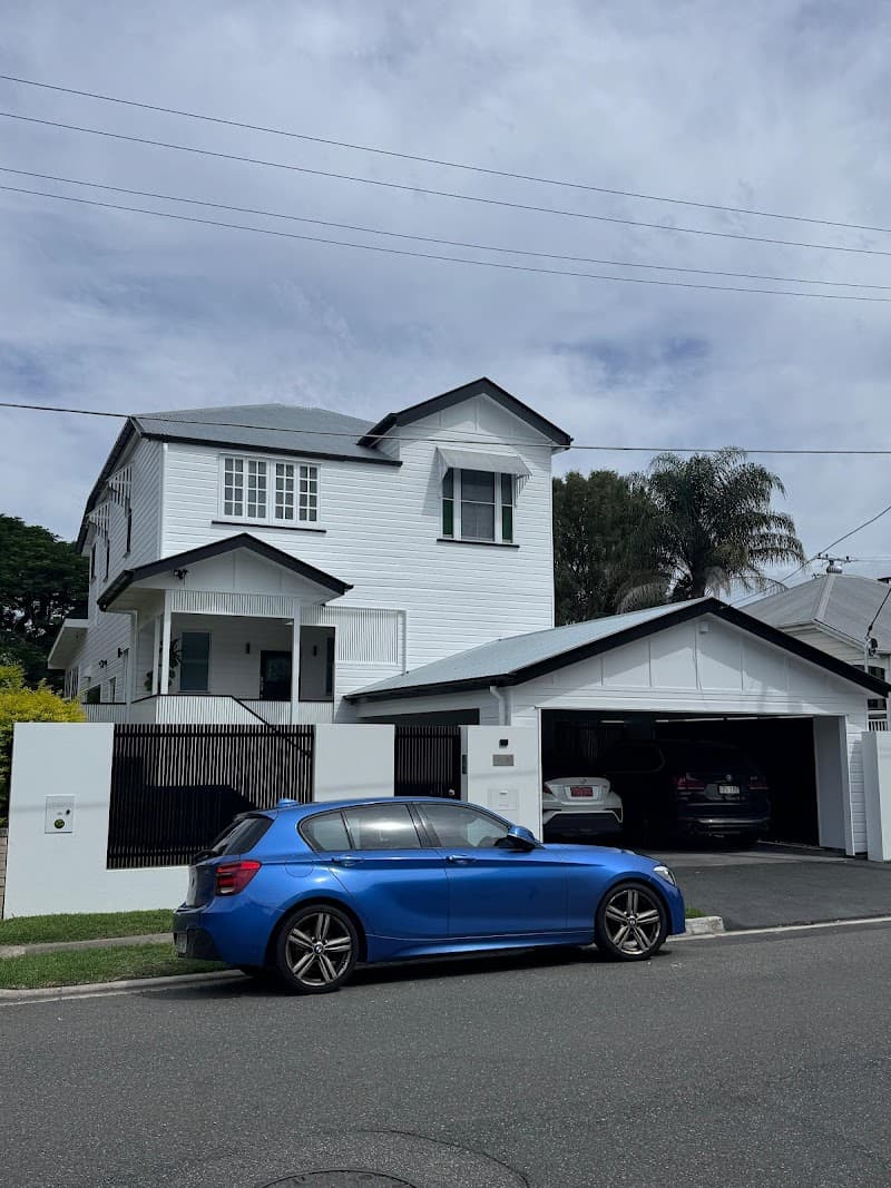 Professional Painting Brisbane painter work in Sadliers Crossing