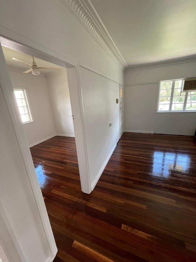 Professional Painting Brisbane painter work in Sadliers Crossing