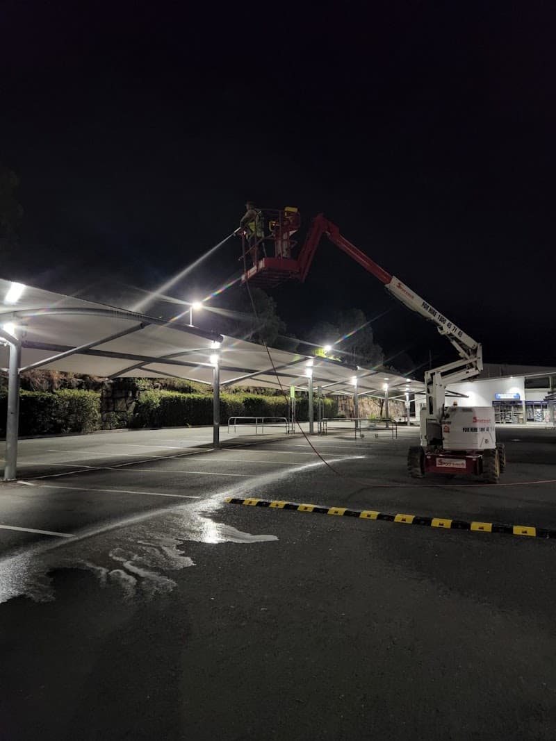 Professional Pressure Wash pressure washing work in Mermaid Beach