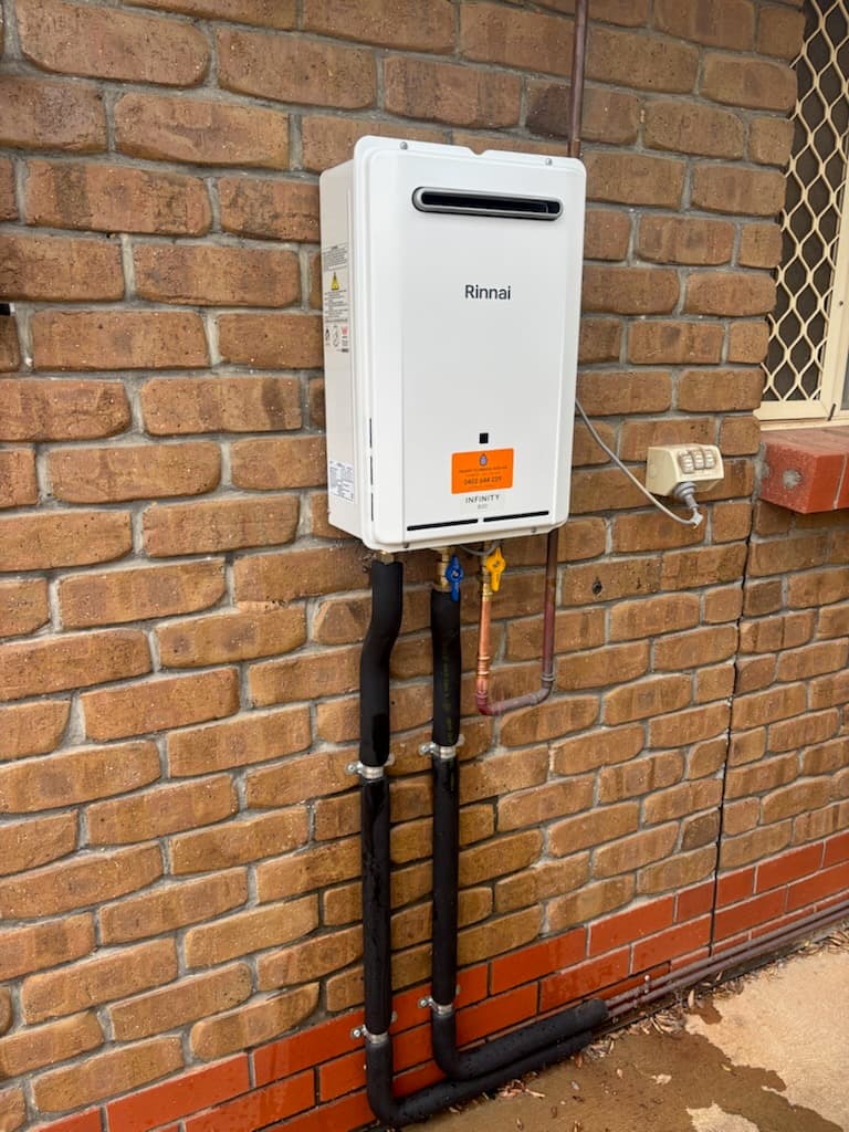 Prompt Plumbing and Air plumber work in Seaford Heights