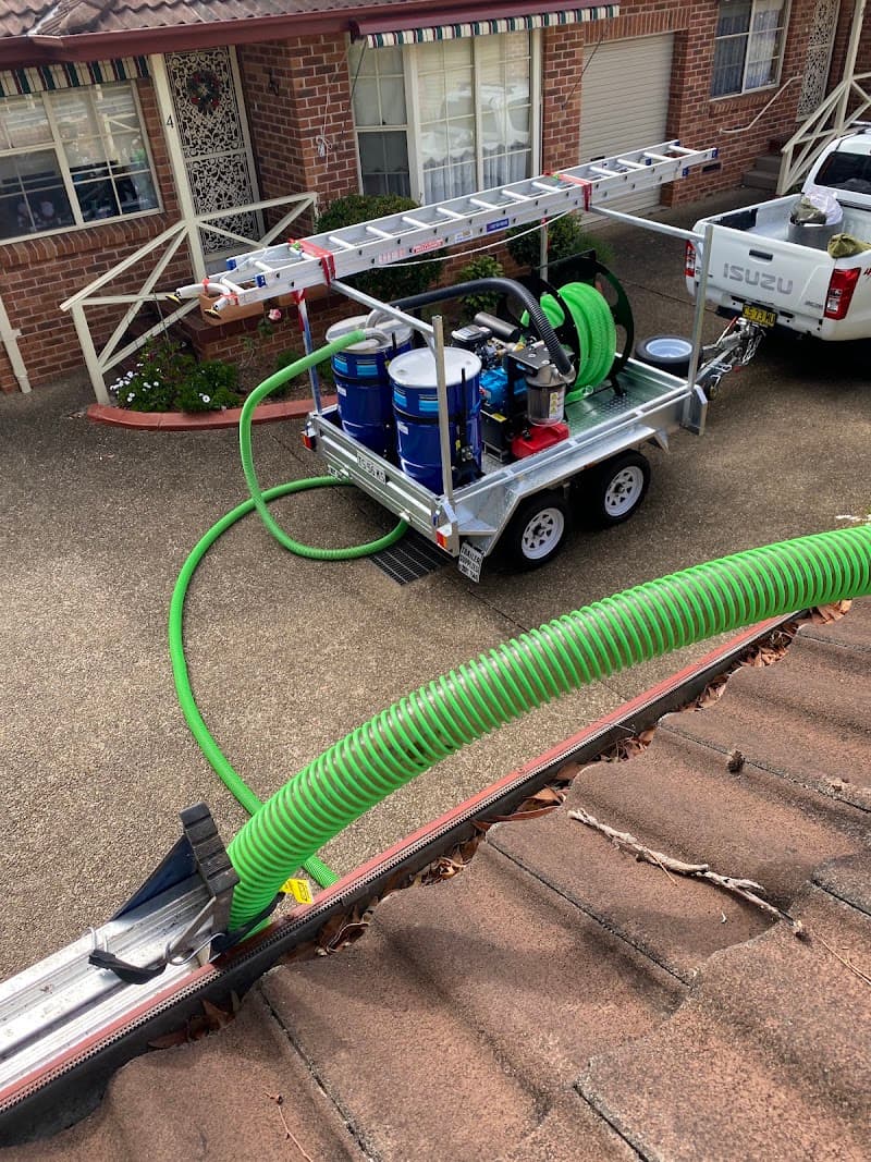 ProWash Gutter & Roof Cleaning PTY LTD gutter cleaning work in Heathcote