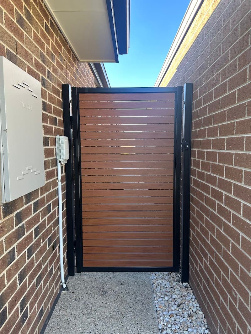 Pun Vic Fencing & Landscaping fencing work in Cranbourne