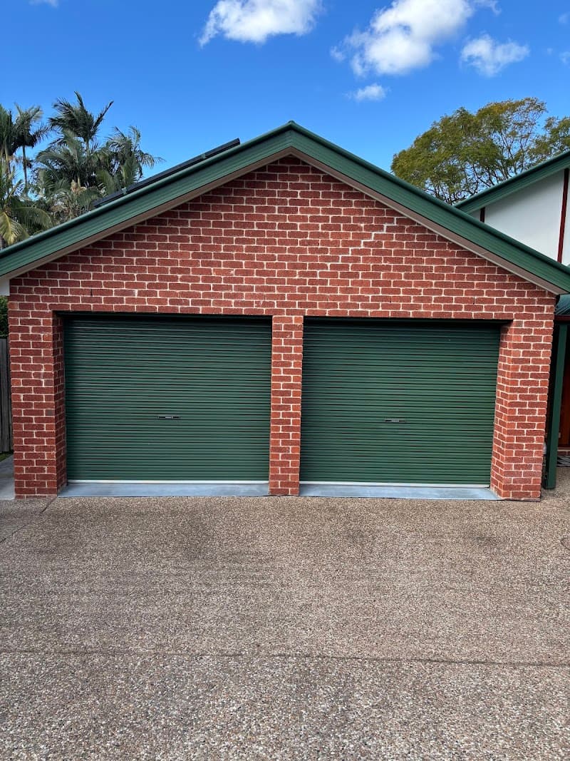 Purple Patch Doors garage doors work in Coombabah