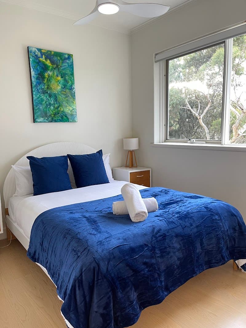 Qbees cleaning work in South Melbourne