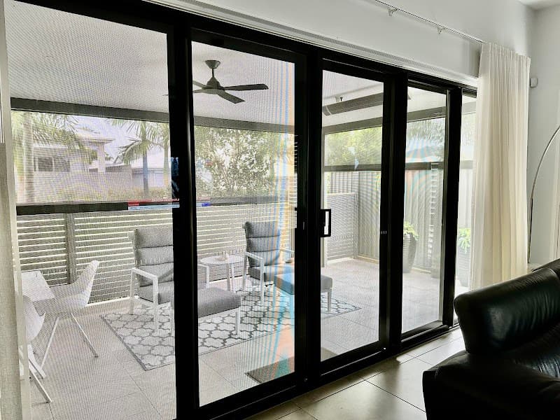Queensland Blinds and Awnings curtains & blinds work in North Lakes
