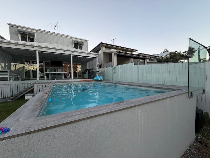Queensland Family Pools & Spas pool builder work in Geebung