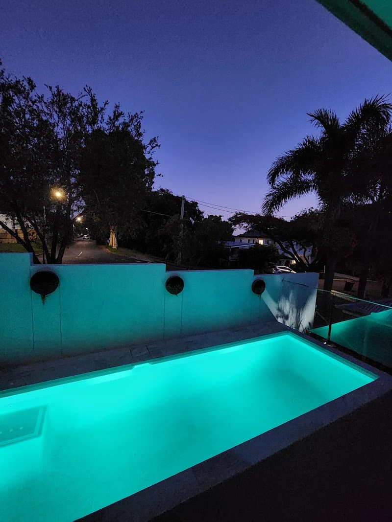 Queensland Family Pools & Spas pool builder work in Geebung