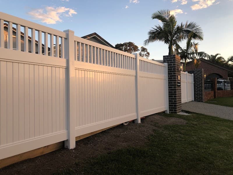 Queensland Fencing Specialists fencing work in Kingston