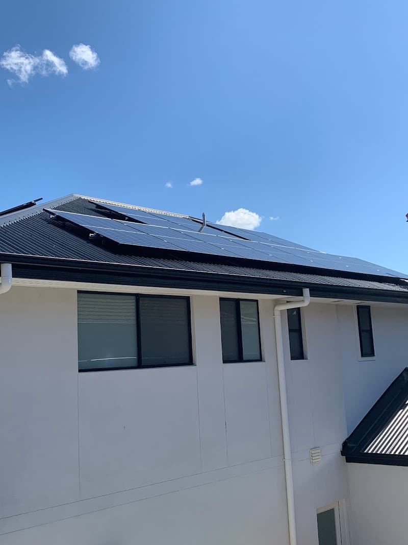 Quick Solar solar panel installation work in Milton