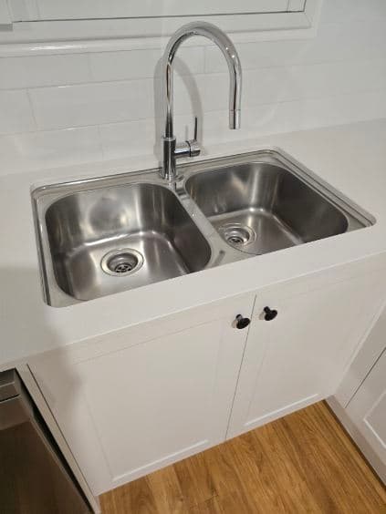 R & Dee Cleaning oven & bbq cleaning work in Newtown