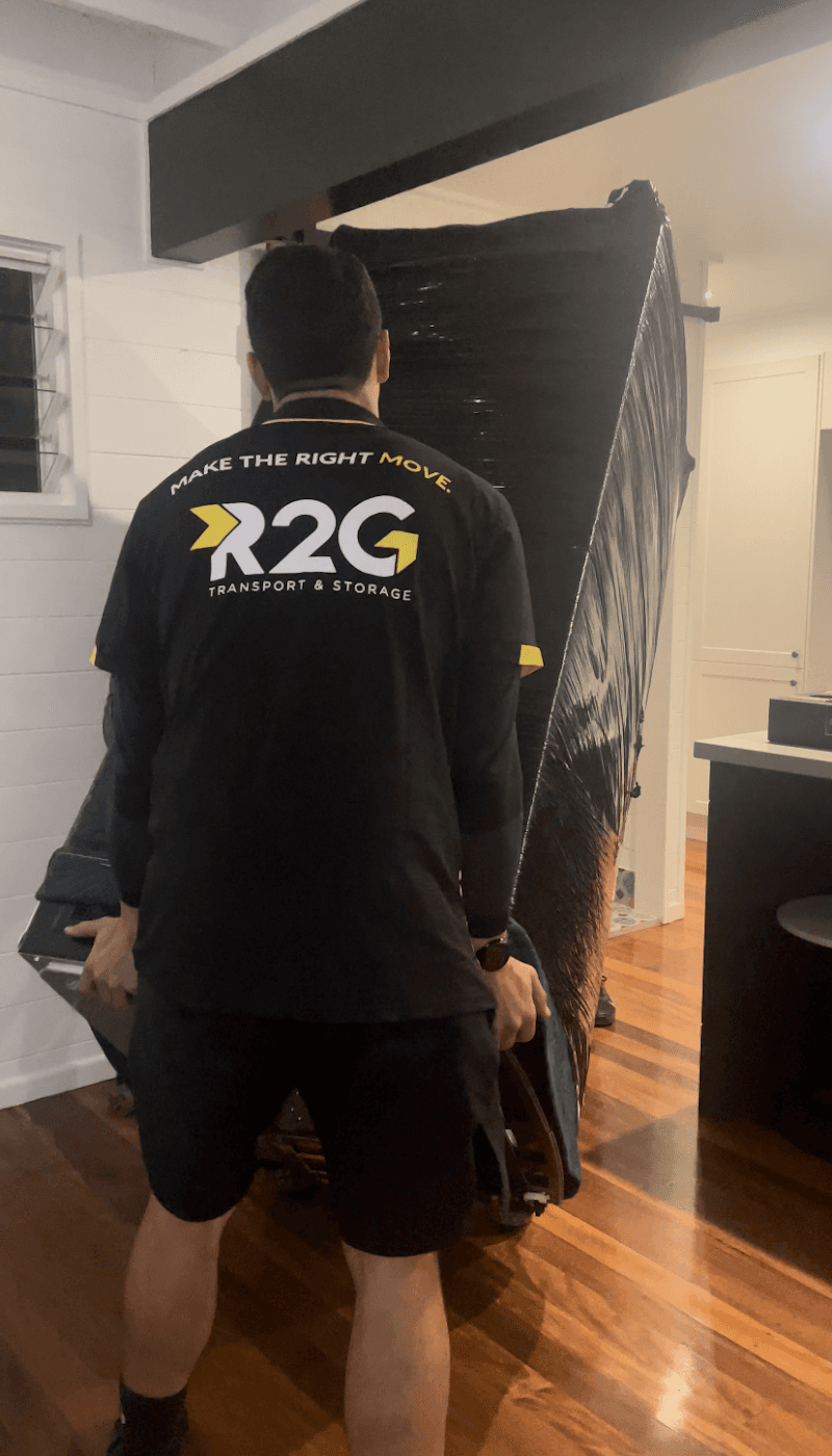 R2G Transport & Storage removalist work in Archerfield