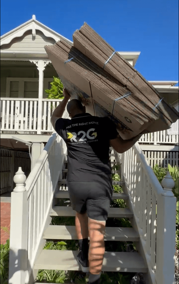 R2G Transport & Storage - Removalists Cairns removalist work in Cairns City