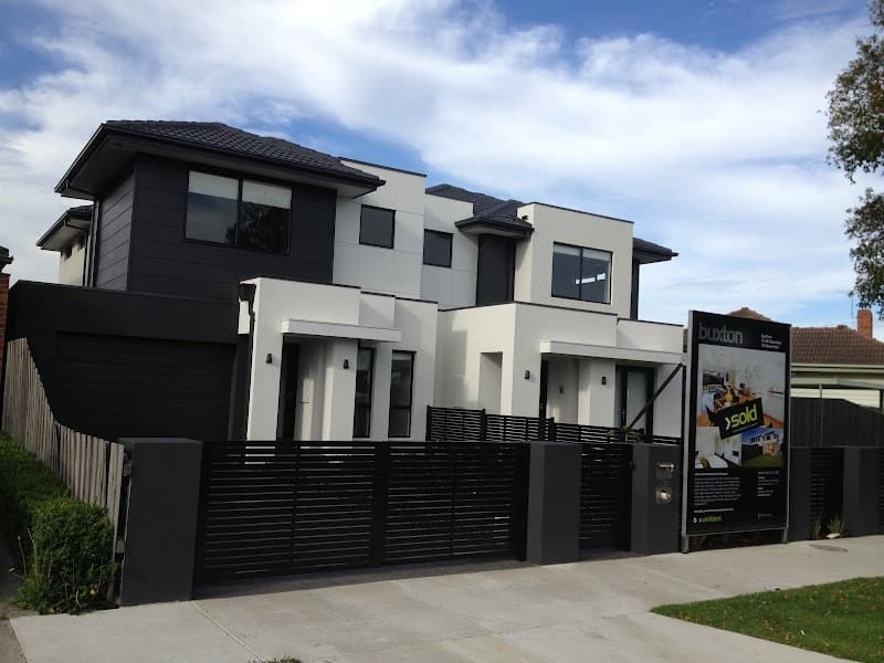 Race Painting painter work in Mornington