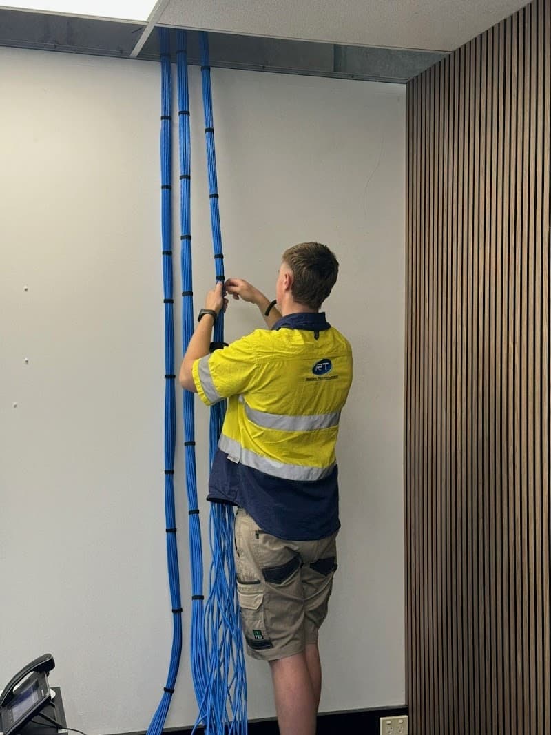 Raiden Technologies solar panel installation work in Miranda