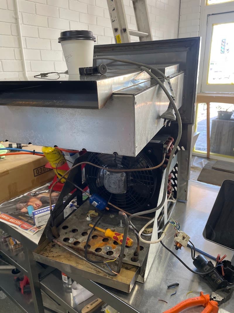 Raisbeck Refrigeration - Commercial Refrigeration Service Sales and Breakdown appliance repair work in Wickham