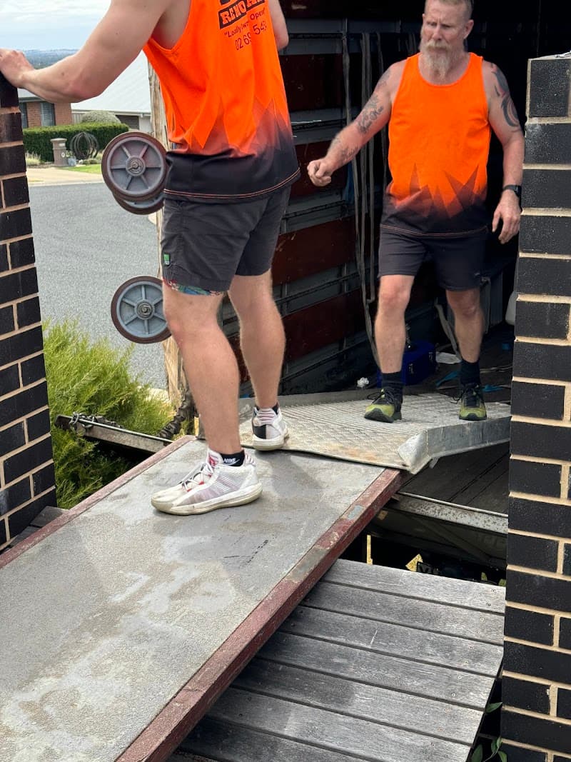 R&B Removals furniture assembly & tv mounting work in Glenfield Park