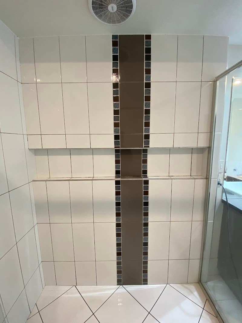 R&M House Tiling Qld tiling work in Shailer Park