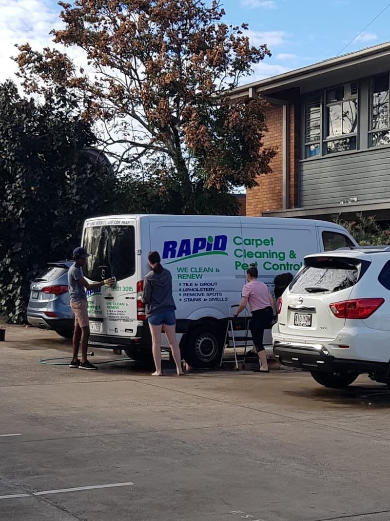 Rapid Refresh Carpet Tile & Pest carpet cleaning work in Thornlands