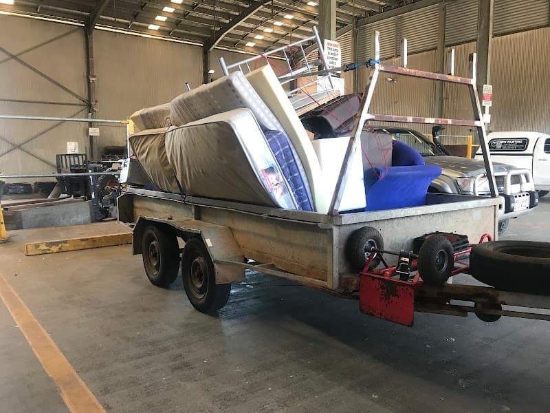 Rapid Rubbish Removal FNQ - Cairns rubbish removal work in Portsmith