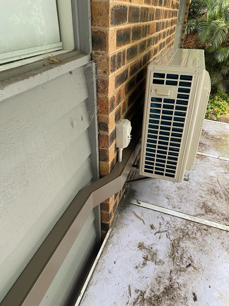 Ready Electrical and Air Conditioning air conditioning work in Oxford Falls