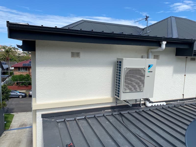 Ready Electrical and Air Conditioning air conditioning work in Oxford Falls