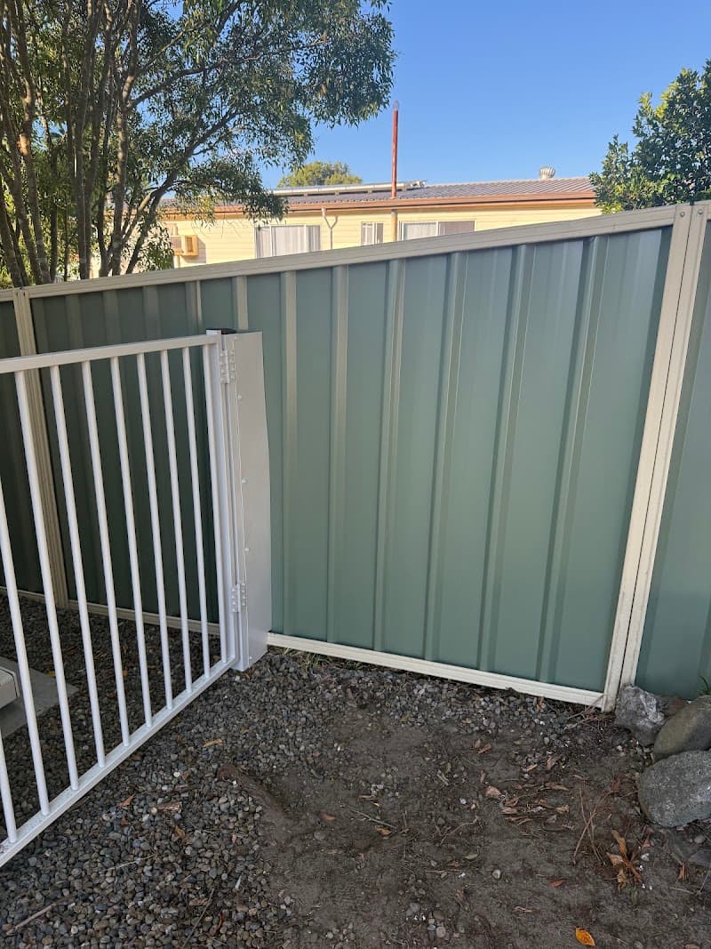 Rearden Fencing fencing work in Toronto